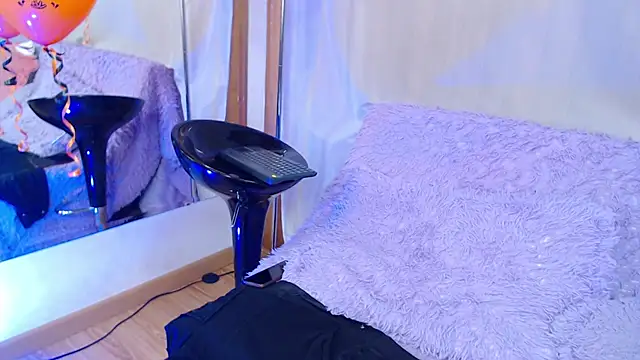 LizzyGrey  online show from October 2025 07:21:01 AM