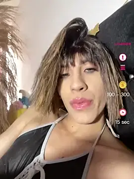 SiaraRealist online show from April 2026 06:21:01 PM