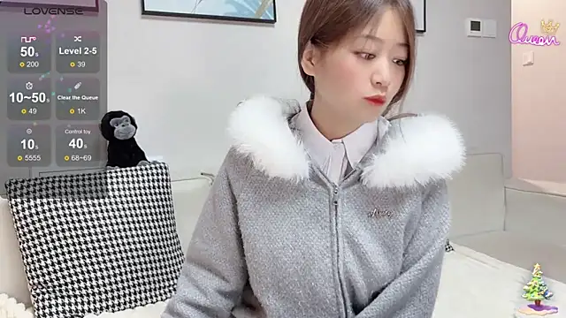 Alyssa-8 online show from March 2026 11:19:02 PM