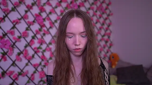 Petite Polly online show from October 2025 06:06:02 PM