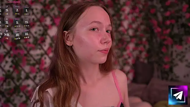 Petite Polly online show from November 2025 06:12:01 PM