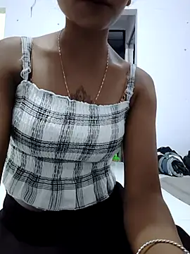 sexy Lili 01 online show from October 2025 05:10:02 PM