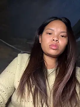 hello-cute online show from November 2025 08:23:02 PM