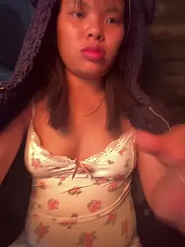 hello-cute online show from December 2025 03:22:02 AM