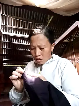 jerry-xx online show from November 2025 01:37:02 AM