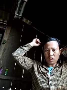 jerry-xx online show from December 2025 02:19:01 AM