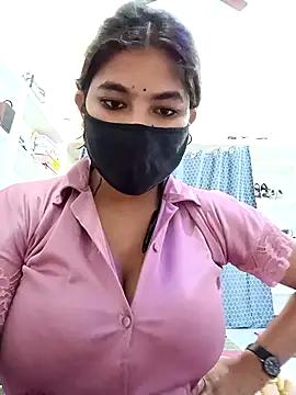 Hot radhaji online show from April 2026 04:02:02 PM