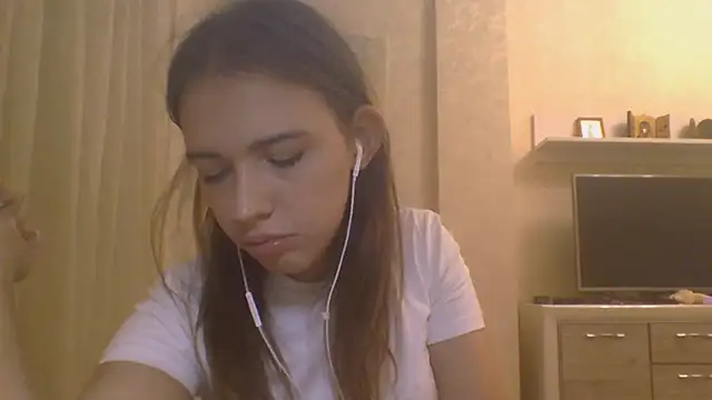 CeyaLier online show from October 2025 06:08:01 PM