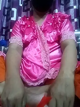 Snapshot of Megla879 chatting on October 2025 03:33:01 PM Megla879 online show from October 2025 03:33:01 PM