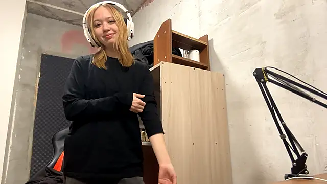 agatatristy online show from October 2025 06:49:02 PM