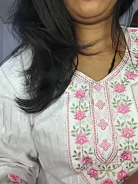 Snapshot of Janu-hasena chatting on July 2026 06:14:02 PM Janu-hasena online show from July 2026 06:14:02 PM