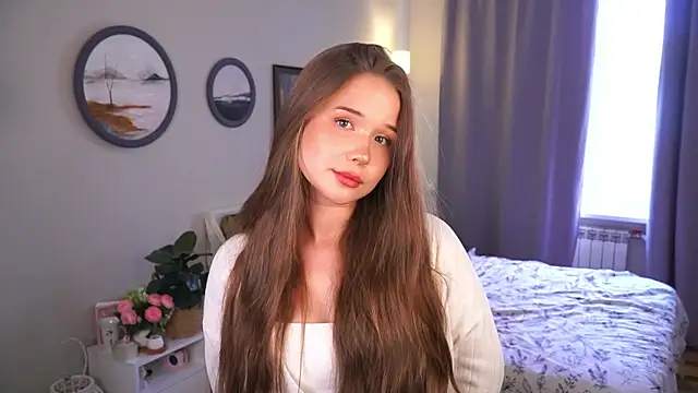 TiffanieYaish online show from October 2025 06:13:02 AM