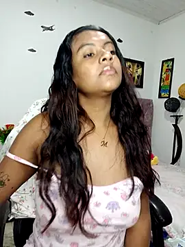 Snapshot of vannesitha25 chatting on January 2026 09:28:02 PM vannesitha25 online show from January 2026 09:28:02 PM