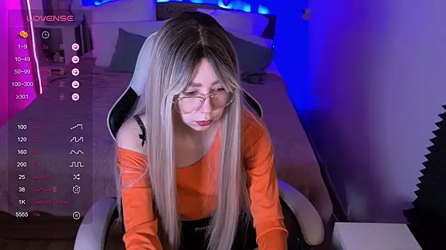 sofiisun online show from November 2025 02:00:02 AM