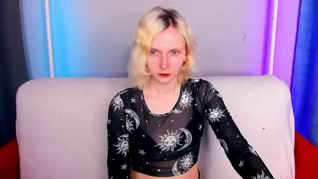 LikiLips online show from April 2026 01:08:01 AM