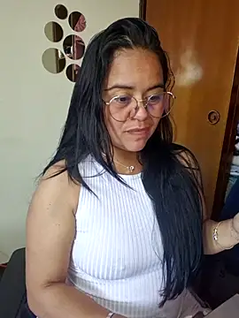 Snapshot of Miss__kendra_ chatting on October 2025 02:17:02 PM Miss  kendra  online show from October 2025 02:17:02 PM