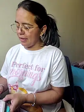 Miss  kendra  online show from October 2025 02:51:02 PM