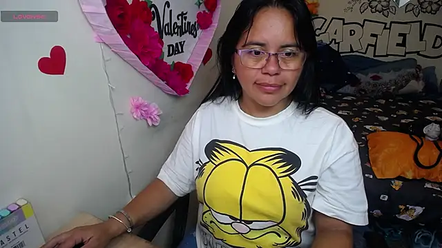 Miss  kendra  online show from May 2026 02:35:01 PM