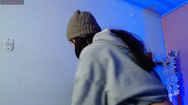 SweetRenata  online show from October 2025 11:21:02 AM