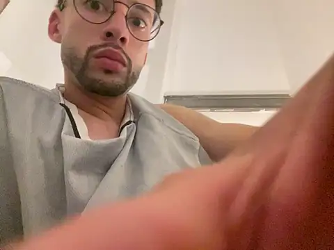 Snapshot of Maryanit chatting on October 2025 07:58:02 PM Maryanit online show from October 2025 07:58:02 PM