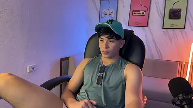 David Nova online show from November 2025 12:51:01 PM