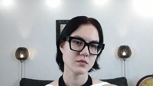 Marie Fitch online show from December 2025 10:49:01 PM