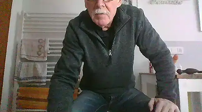 super-snoopy online show from January 2025 09:40:02 AM