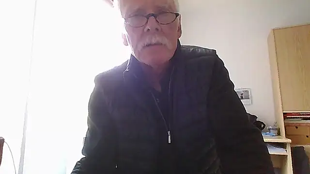 super-snoopy online show from April 2026 09:52:01 AM