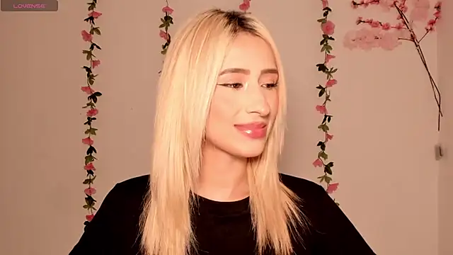 Ashleyroys 111 online show from March 2026 05:52:02 PM