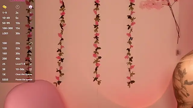 Ashleyroys 111 online show from April 2026 07:04:01 PM