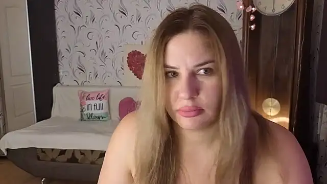 Passion-Blondy online show from July 2026 06:17:01 PM