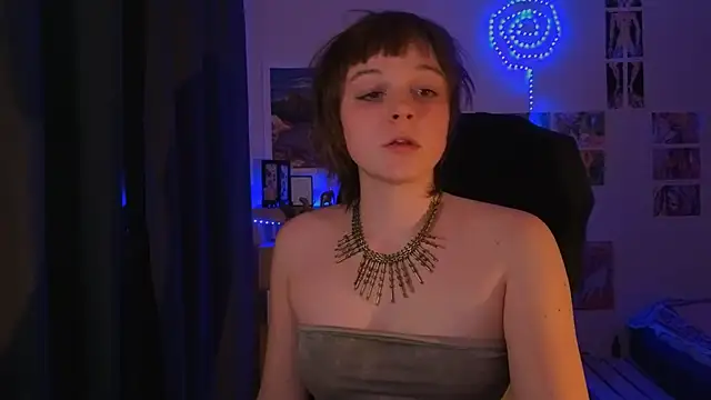 liquid0fluid0 online show from November 2025 05:37:01 PM