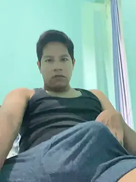 Lukein23 online show from December 2025 04:36:01 PM