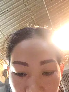 gio-thu online show from January 2026 05:23:01 AM