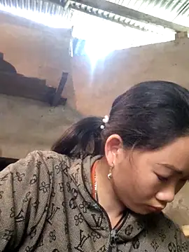 gio-thu online show from April 2026 03:15:01 AM