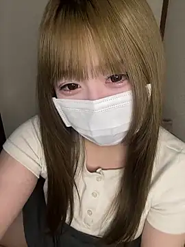 Snapshot of _Minami_x chatting on October 2025 07:51:01 AM Minami x online show from October 2025 07:51:01 AM