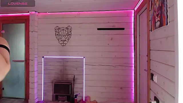 CandyBunie online show from February 2026 04:06:02 AM