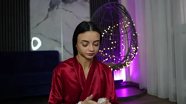 RachelRavee online show from November 2025 05:07:02 AM