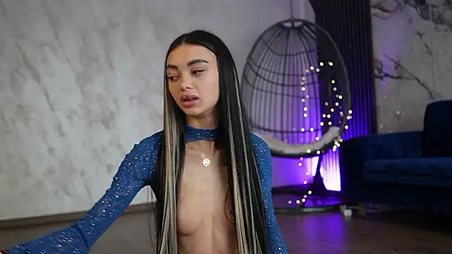 RachelRavee online show from March 2026 05:23:01 AM