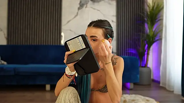 RachelRavee online show from April 2026 04:24:02 AM
