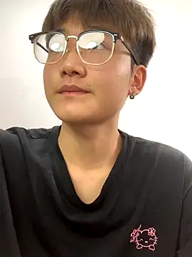 KK-cuteboy online show from October 2025 06:55:01 AM