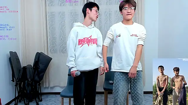 KK-cuteboy online show from November 2025 10:10:02 AM