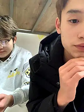 KK-cuteboy online show from December 2025 12:10:01 PM