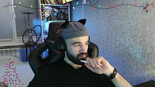 Nik Namee online show from January 2026 03:38:01 PM