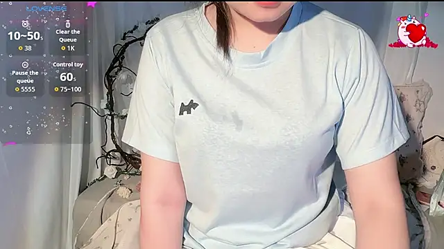 BeChinh Lee online show from October 2025 07:53:02 AM