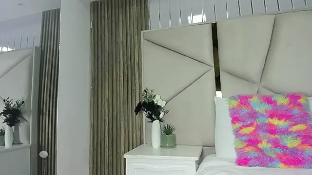 rebeca brown  online show from March 2026 11:40:01 AM