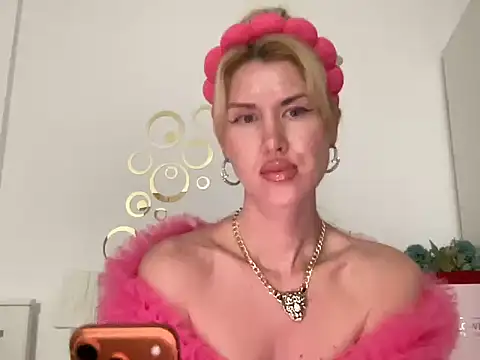 Ilymaris online show from February 2026 12:37:01 AM