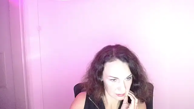 Snapshot of Rosie_Rosee chatting on October 2025 11:32:02 AM Rosie Rosee online show from October 2025 11:32:02 AM
