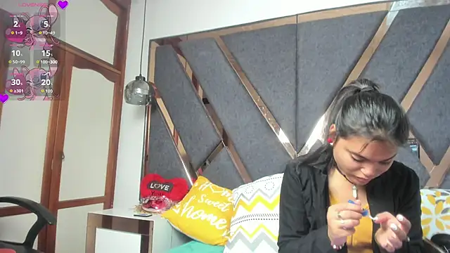 Snapshot of KimiAnal chatting on October 2025 12:58:01 PM KimiAnal online show from October 2025 12:58:01 PM