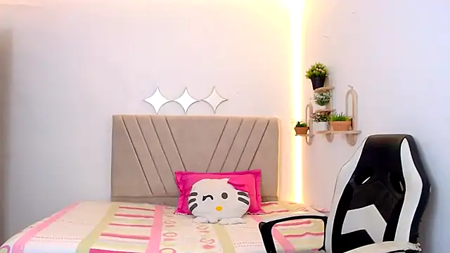 zara cute online show from May 2026 12:19:02 AM